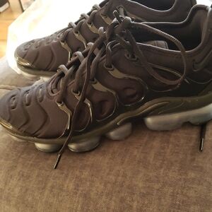Nike Men's Black VaporMax Plus Sneakers